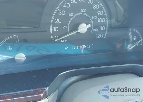 2003 Lincoln Town Car Cartier из США, поврежденный, VIN 1LNHM83W13Y613395